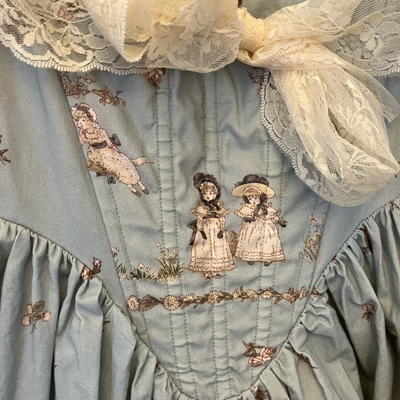 Vintage-Inspired Mint Lace Midi Dress - Romantic Tea-Length Dress - Picture 5 of 8